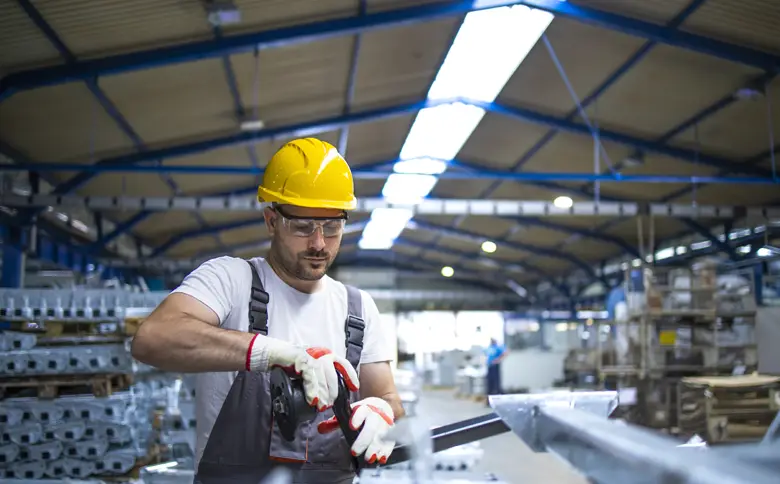 Fabrika Yöneticilerinin Bilmesi Gereken Gerçek: Rework Hizmeti Hangi Durumlarda Devreye Girer?